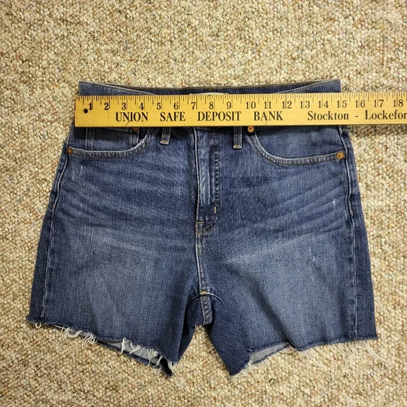 Madewell Cutoff High Rise Denim HIGH RISE Shorts Size 28 EUC - Picture 10 of 11